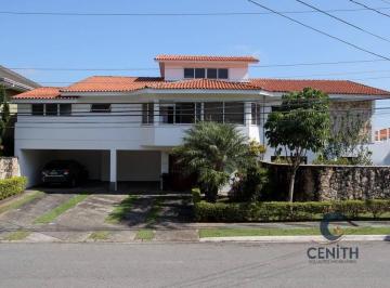 Casa · 760m² · 5 Quartos · 7 Vagas · Imóvel Alto Padrão com 5 Dormitórios, Área Gourmet e Vista para o Verde