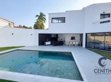 Casa · 520m² · 6 Quartos · 4 Vagas · Casa Alto Padrão com 06 suítes para Alugar no Cond. São Paulo 2