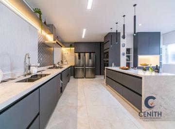 Casa · 494m² · 4 Quartos · 5 Vagas · Venda - Elegante Casa em Condomínio São Paulo II, 4 suítes e muito lazer!