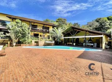 Casa · 1923m² · 7 Quartos · 5 Vagas · Linda Casa de Campo Rústica Contemporânea – 7 Dormitórios, 5 Suítes