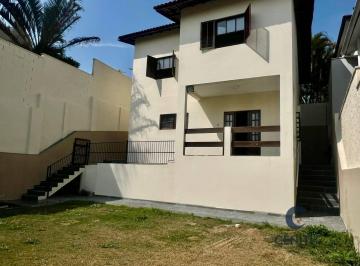 Casa · 380m² · 3 Quartos · 4 Vagas · Casa Térrea Reformada com Quintal Amplo e Excelente Distribuição - 3 DORMS