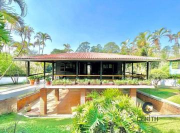 Casa · 360m² · 4 Quartos · 8 Vagas · Casa Ampla com Jardim, 4 Dormitórios, Salão Multiuso e Edícula Completa