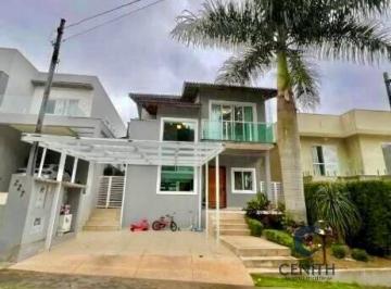 Casa · 250m² · 3 Quartos · 2 Vagas · Linda Casa com 3 Suítes e Lazer Privativo no Condomínio Palm Hills - Cotia