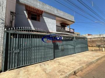 Foto 01 · Casa à venda na Santa Maria com 4 quartos perto do BRT e aceita financiamento