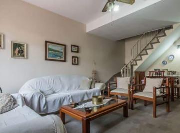 Casa · 97m² · 2 Quartos · Sobrado com 97m² de Area construída