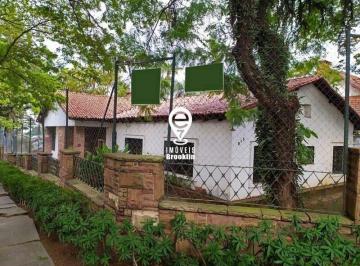 Casa · 350m² · 4 Quartos · 6 Vagas · Casarão de Esquina Térreo com 1000m²