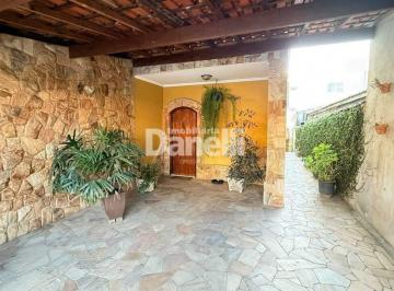 Casa · 183m² · 3 Quartos · 2 Vagas · Casa à venda, 3 quartos, 1 suíte, 2 vagas, Bosque da Saúde - Taubaté/SP