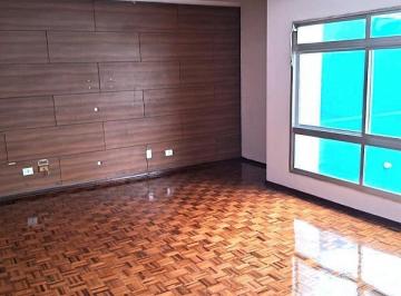 Photo 1 · Sobrado espaçoso com 4 dormitórios, suíte e espaço gourmet a 130m da Avenida Pre