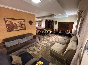 Casa · 302m² · 3 Quartos · 9 Vagas · Casa luxuosa à venda no Hipódromo, Recife