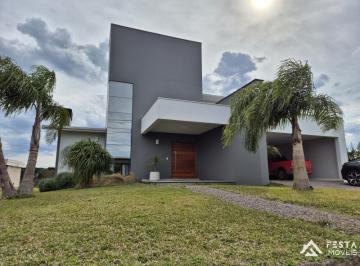 Casa · 1120m² · 3 Quartos · 2 Vagas · CASA EM CONDOMÍNIO 3 Aimoré Vila Flores RS