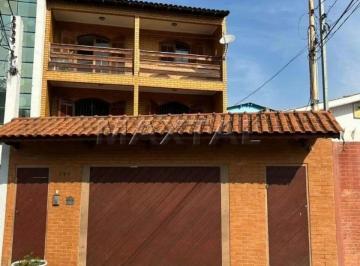 Casa · 153m² · 4 Quartos · 6 Vagas · Duas casas espaçosas à venda, cada uma com 90m² e 2 dormitórios , no Carandiru.