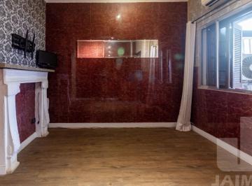 Casa · 115m² · 3 Quartos · 1 Vaga · Charmosa Casa à Venda na Pompéia!
