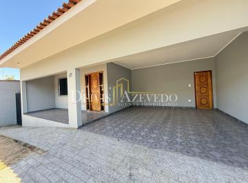 Casa · 216m² · 3 Quartos · 3 Vagas · Casa Térrea com 03 Quartos em Região Nobre