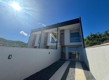 Casa · 71m² · 2 Quartos · 2 Vagas · Sobrado Geminado em Bananal do Sul, Guaramirim/SC