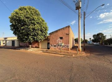 ef525b978bfebb1d8b9c56bf5229b8f82cfd0908 · Casa com 1 dormitório à venda, 115 m² por R$ 180.000,00 - Setor Social - Itumbiara/GO