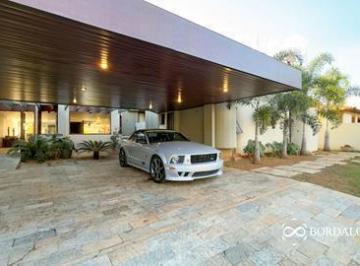 152123_a05fe733-380b-4032-847f-13fd76e4c78b_lg.jpg · SHIS QL 2 - Casa de andar com 6 Quartos com Piscina Lazer Aceitamos Permuta
