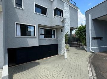 Casa · 242m² · 3 Quartos · 4 Vagas · Casa em Condomínio no Xaxim | 3 Suítes | Garagem n
