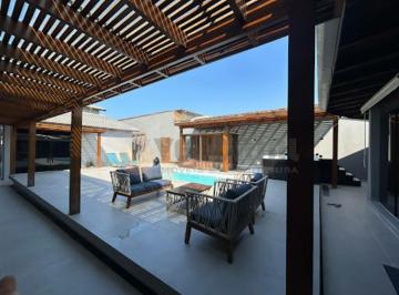 Casa de 3 quartos, Caraguatatuba · Casa 3 dorm. ,350 m² R$ 1.390.000,00 -Praia das Palmeiras - Caraguatatuba/SP