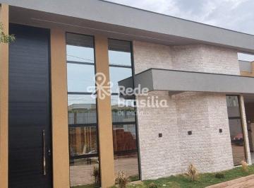 Casa · 230m² · 4 Quartos · 2 Vagas · Linda Casa Nova em Condomínio Arniqueiras SHA 04, 4 suítes