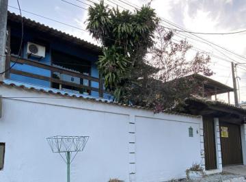 Casa · 204m² · 4 Quartos · 2 Vagas · CASA COM 04 QUARTOS NO CONDOMÍNIO DOS PÁSSAROS EM CABO FRIO/RJ