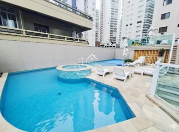 Foto 01 · Apartamento Ed Classique Astúrias, Guarujá-SP: 4 quartos, 2 suítes, 2 vagas de garagem, 160m² - Vend