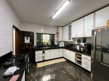 Casa · 125m² · 3 Quartos · 3 Vagas · Sobrado à Venda, no bairro Jardim Las Vegas, Santo André / SP.