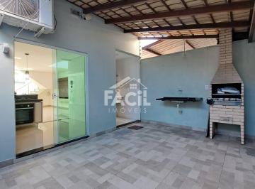 Casa · 130m² · 3 Quartos · 2 Vagas · Casa Duplex com 3 Dormitórios, Suíte e Área Gourmet em Colina de Laranjeiras ...