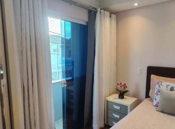 Casa de 3 quartos, Curitiba · Viva com segurança e estilo neste sobrado impecável !