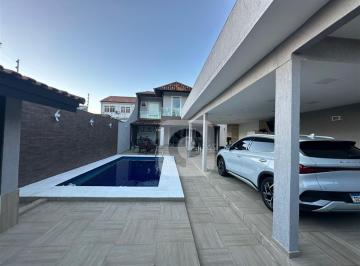 Casa · 300m² · 2 Quartos · 3 Vagas · SELECIONE - Casa 2 quartos, sendo 2 suítes