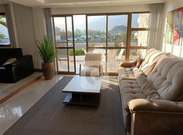 Apartamento · 250m² · 3 Quartos · 3 Vagas · Cobertura com 270m2, com 3 quartos no Recreio dos Bandeirantes.