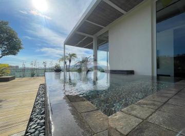 Apartamento · 215m² · 2 Quartos · 2 Vagas · COBERTURA LINEAR CONDOMINIO LE PARC BARRA DA TIJUCA