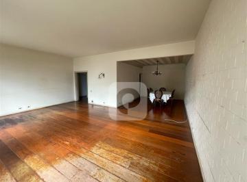 Apartamento · 200m² · 4 Quartos · 1 Vaga · Venda apartamento Leblon 2a. quadra da praia 200m²