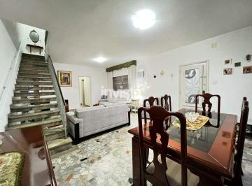 Casa · 199m² · 3 Quartos · 5 Vagas · Casa à venda no bairro José Menino