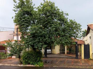 Casa · 200m² · 3 Quartos · 2 Vagas · Casa Térrea no Bairro Santa Fé