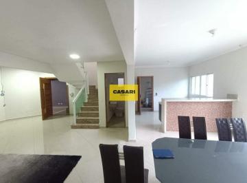 Comercial · 220m² · 3 Quartos · 2 Vagas · Sobrado com 3 Suítes – Shopping ABC