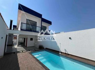 Casa · 100m² · 3 Quartos · 1 Vaga · Sobrado em Porto Novo, Caraguatatuba/SP de 100m² 3 quartos à venda por R$ 650.000,00