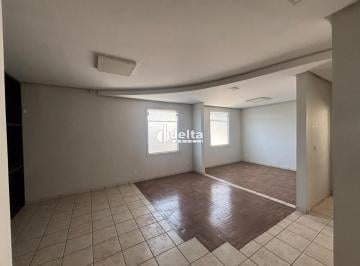 Comercial · 313m² · Loja disponível para locação e venda no bairro Centro em Uberlândia-MG.