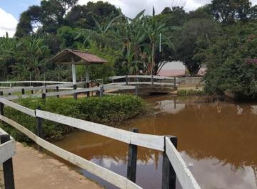 ceefef22e3ae2ec1f9e58dd4f54c5d10.jpeg · Fazenda / Sítios / Chácaras com 5 quartos à venda em Betim, no bairro Califórnia