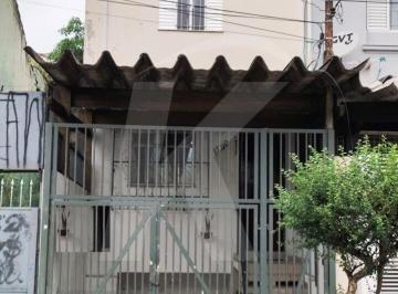 Casa · 85m² · 2 Quartos · 1 Vaga · Sobrado de 2 dormitórios com 1 vaga de garagem na Av. Julio Buono.