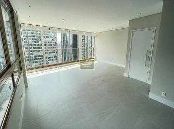 Apartamento · 147m² · 3 Quartos · 2 Vagas · Apartamento com 147 metros de área útil, para locação, no Itaim Bibi