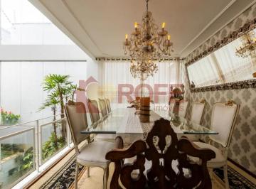 Casa · 487m² · 4 Quartos · 4 Vagas · Belíssima casa com 4 suítes
