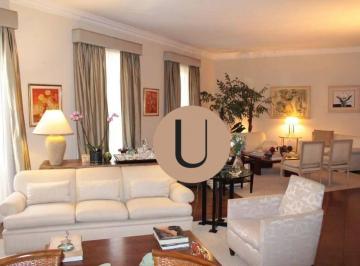 01067fe2d985990e5226204de1e04a50d021c185 · Um Neoclássico Lindenberg: Elegância e Exclusividade em Higienópolis com 290 m² de Charme Atemporal