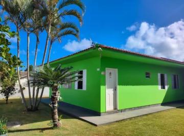 c4e2f016bf56a10c16fe0eacc7138ddddd80f9e1 · Casa com 3 dormitórios na Praia do Campeche, em Florianópolis.