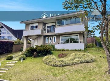 4bd0f2915efe92a369c03b63f49d8309fc9d5c5b · Casa à venda, 420 m² por R$ 3.400.000,00 - Alphaville Graciosa - Pinhais/PR