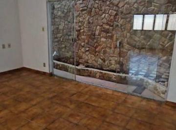 3fb3f618d15f8c33d3d7c286424d7fd6e9345201 · Casa  com 3 dormitórios na Bela Vista