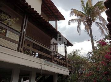 Casa com 4 quartos · Casa em Piratininga