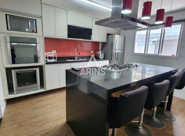 pmf1is42owfkzdu3ntzkndvl_md · Sobrado Triplex com Piscina, 4 Dormitórios e 5 Vagas no José Menino