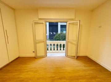 IMG_20260620_062353_000.jpeg · Confortável apartamento para venda em Cerqueira César com 3 quartos, sendo 1 suíte, 110m² - remaxfro