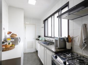 IMG_20260629_181503_001.jpeg · Elegante apartamento para venda em Higienópolis com 3 quartos, sendo 1 suíte, 130m² - remaxfront#BZI