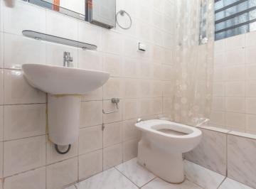 IMG_20260620_002350_000.jpeg · Agradável casa para venda e locação em Vila Olímpia com 4 quartos, sendo 2 suítes, 208m² - remaxfron
